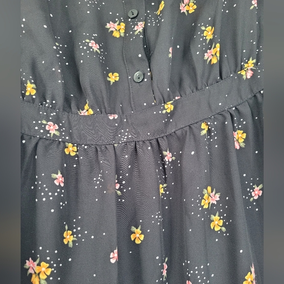 Floral long sleeved dress, size small - Picture 5 of 16